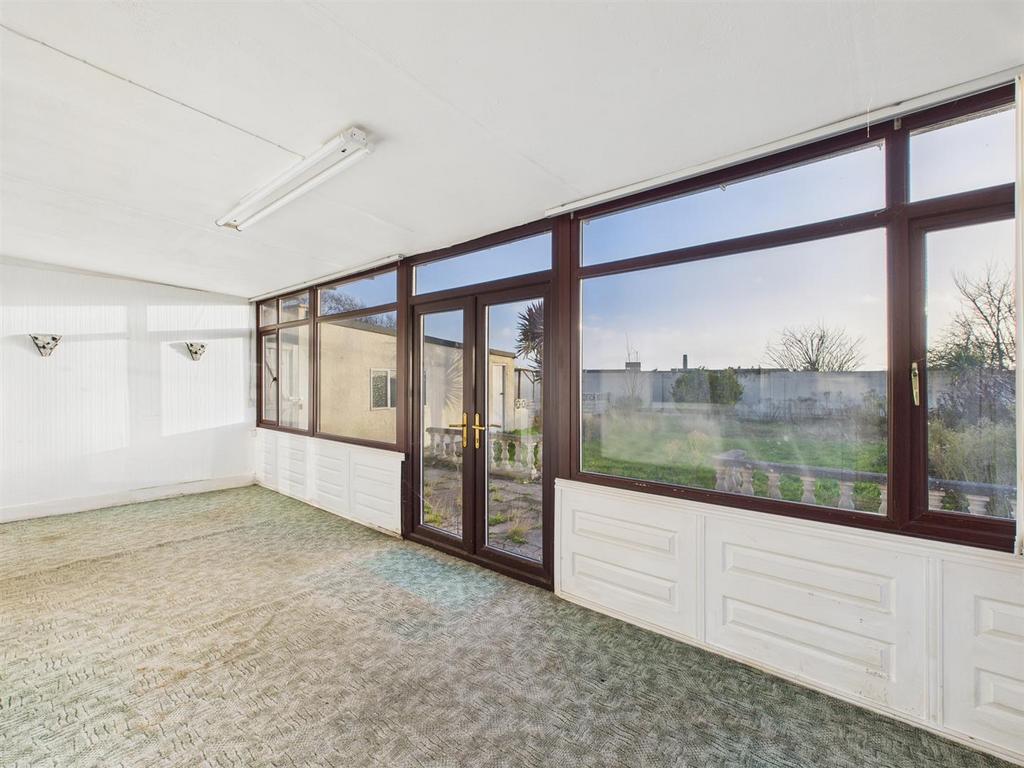 CAM02295 G0-PR0361-STILL012.jpg