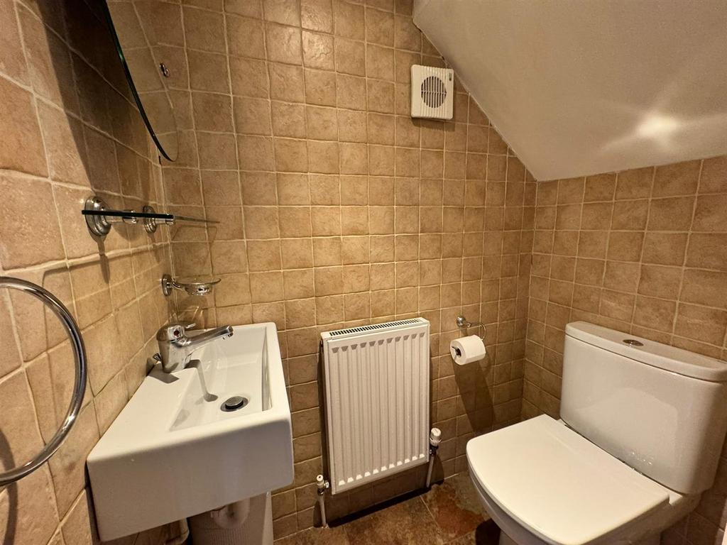 Toilet 4.jpg