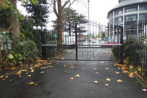 undefined, Windsor Road, Slough