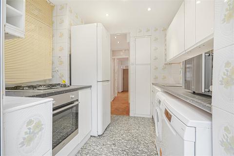 2 bedroom flat to rent, Townshend Court Townshend Road, London NW8