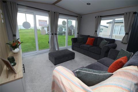 undefined, Naish Common, Naish Hoburne, Barton On Sea, Hampshire, BH25