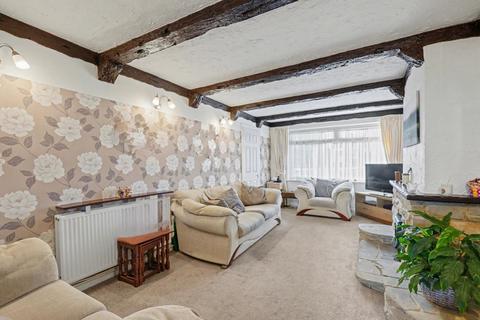 4 bedroom semi-detached house for sale, Beechings Way, Rainham,
