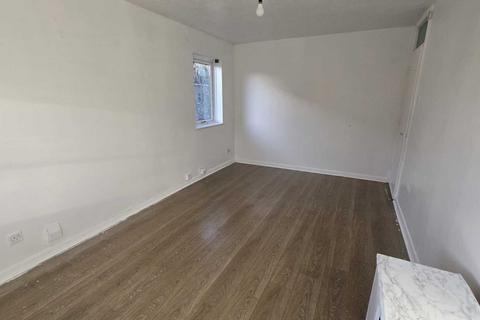 undefined, Croydon CR2