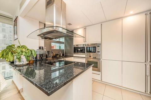 2 bedroom flat to rent, Hertsmere Road, London E14