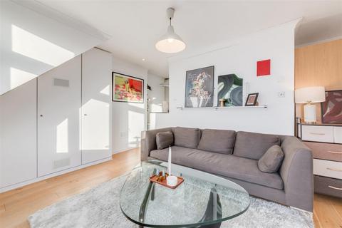 undefined, Frognal, Hampstead NW3
