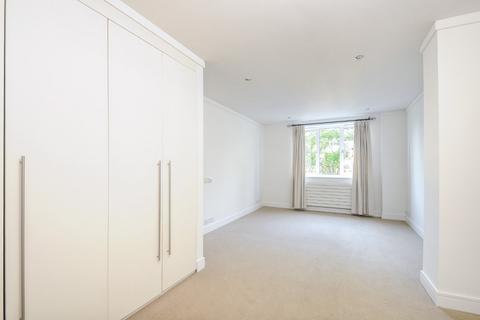 undefined, Upper Richmond Road, London, SW15