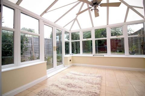 undefined, Holly Drive, Aylesbury