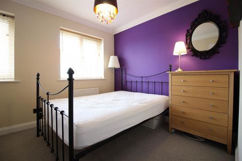 undefined, Holly Drive, Aylesbury