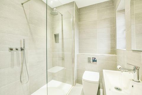 4 bedroom detached house to rent, Orchard Avenue, Manchester, M28