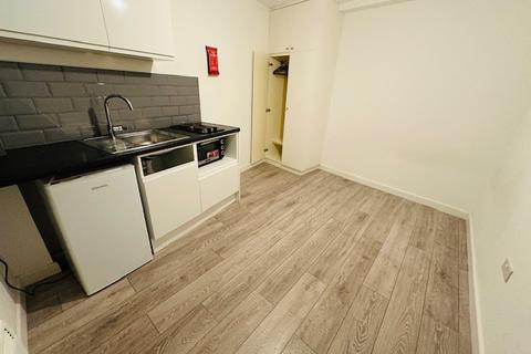 undefined, Victoria Road, Ruislip HA4