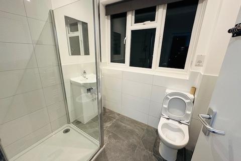 undefined, Victoria Road, Ruislip HA4