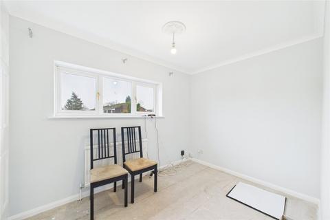 undefined, Albury Gardens, Calcot, Reading, Berkshire, RG31