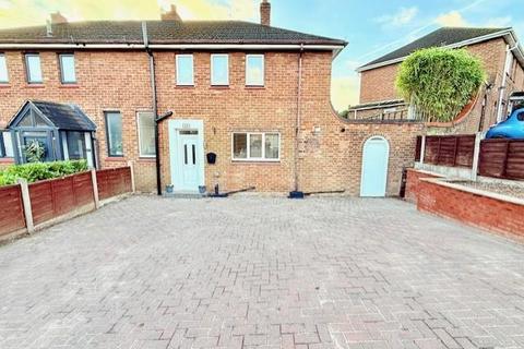 3 bedroom house to rent, Churchill Road, Lichfield