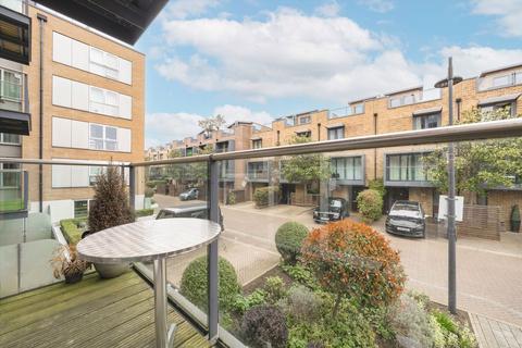 2 bedroom flat to rent, Bromyard Avenue, London W3