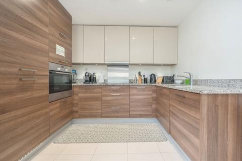 2 bedroom flat to rent, Bromyard Avenue, London W3