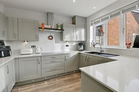 4 bedroom detached house for sale, Turnberry Close, Southampton SO32