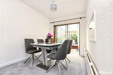 3 bedroom semi-detached house for sale, Willow Drive, Stockton Heath WA4