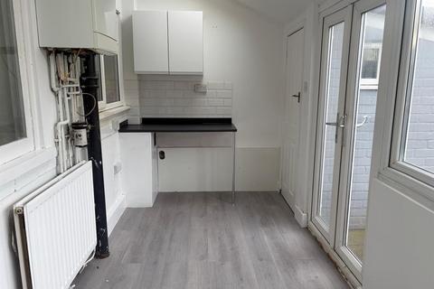 undefined, Throne Crescent, Rowley Regis