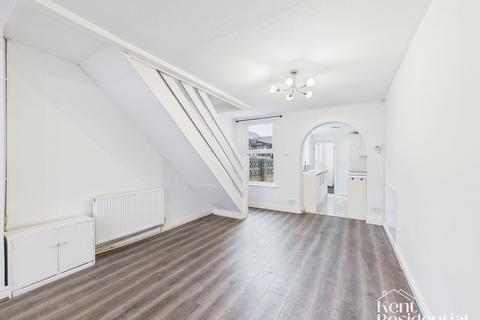 2 bedroom property to rent, Murston Road, Sittingbourne, ME10