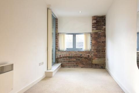 undefined, Elland, Elland HX5