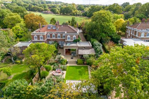 undefined, Dulwich Common, London, SE21