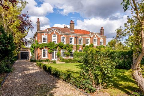 undefined, Dulwich Common, London, SE21