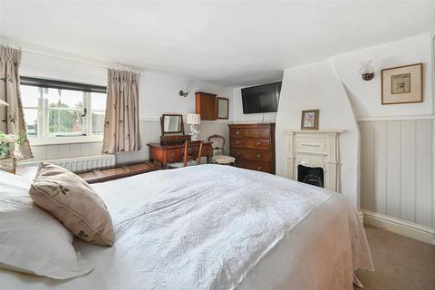 undefined, High Street, Rolvenden TN17