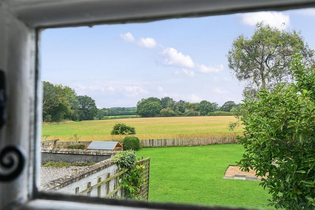 46 HIGH STREET - ROLVENDEN - TN174 LN (9).jpg