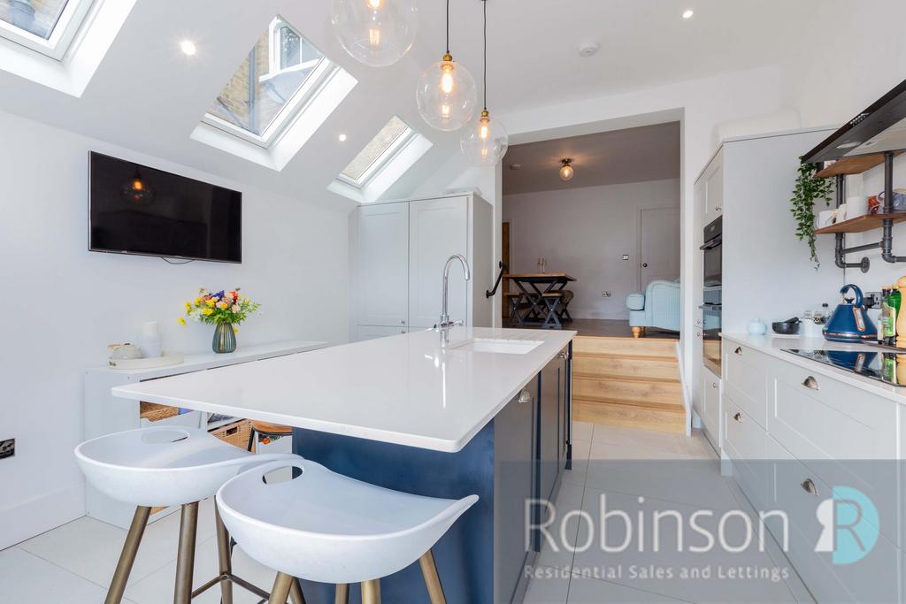 67 Clare Road-11