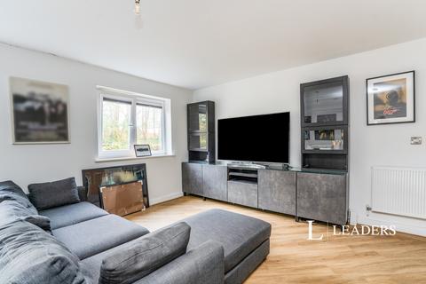 undefined, Wickham Road, PO16
