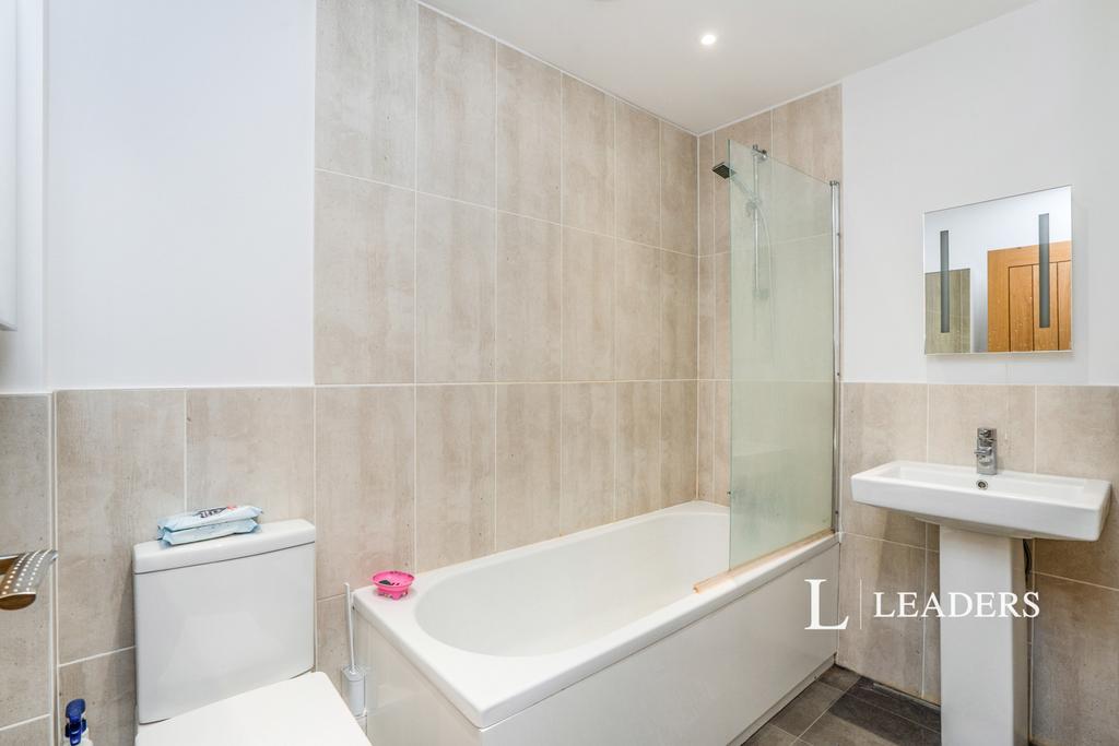 Main Bathroom