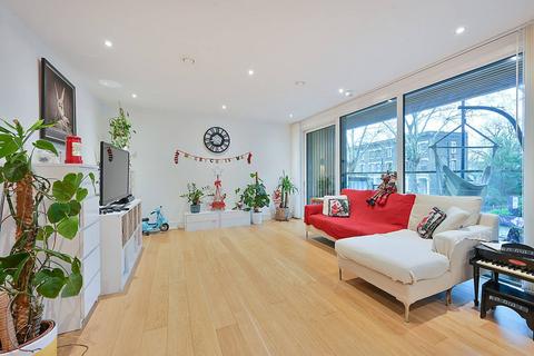 3 bedroom flat for sale, Chiswick High Road, Chiswick, London, W4