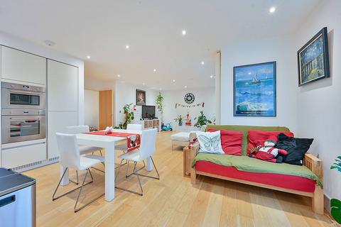 3 bedroom flat for sale, Chiswick High Road, Chiswick, London, W4