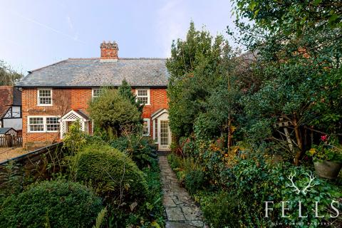 undefined, Lyndhurst SO43