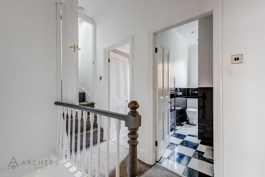 38 Clarence Road(Interior)-7.jpg