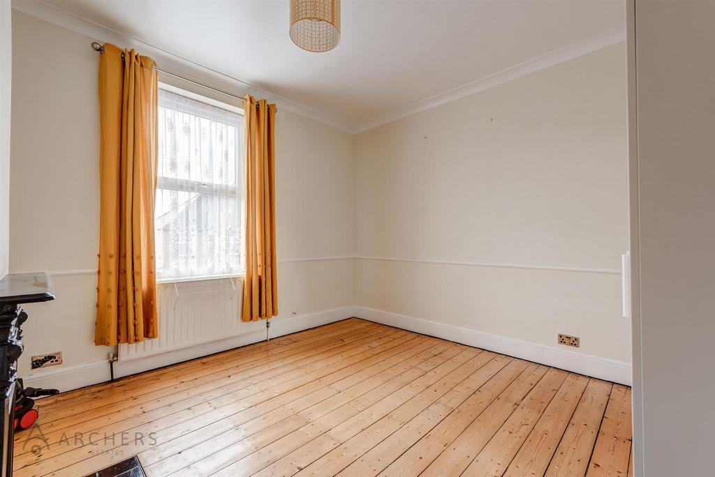 38 Clarence Road(Interior)-8.jpg