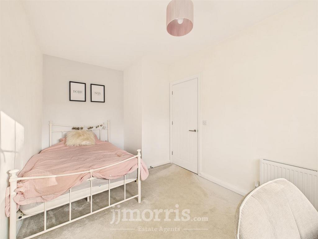 CAM05297 G0-PR0128-STILL020.jpg