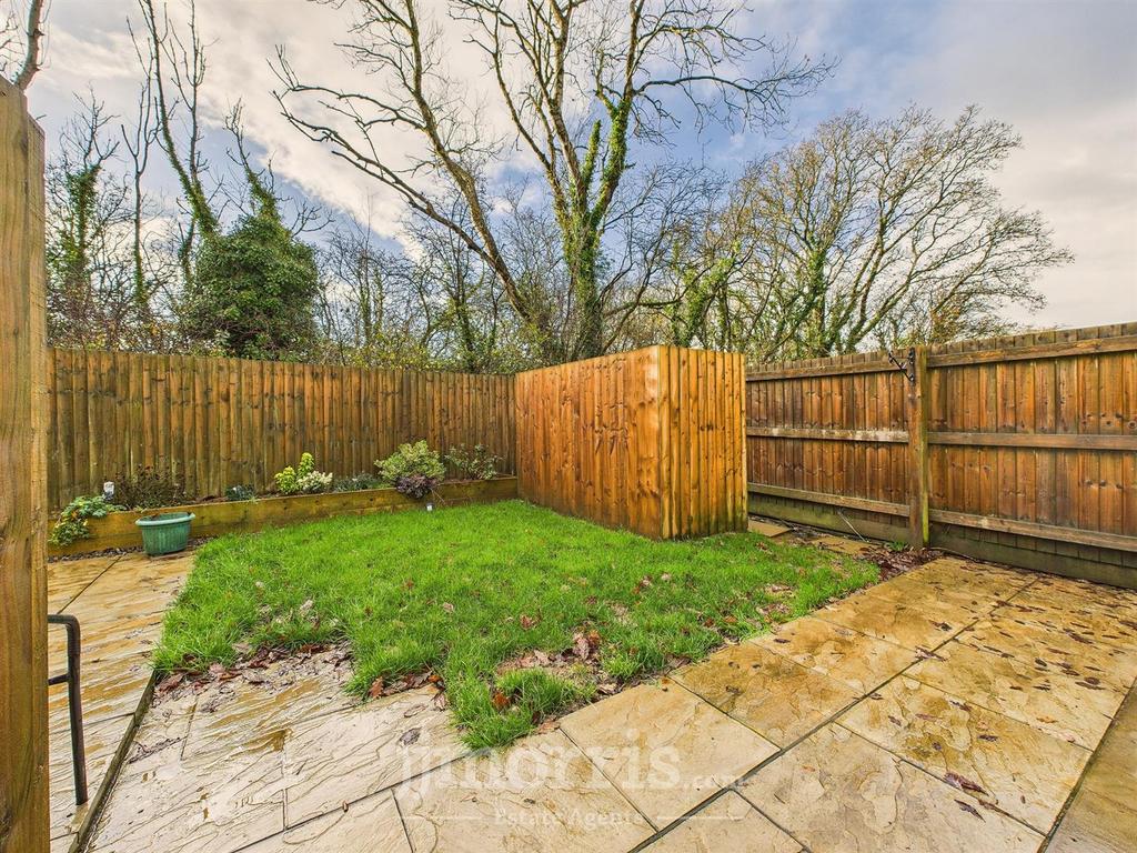 CAM05297 G0-PR0128-STILL027.jpg