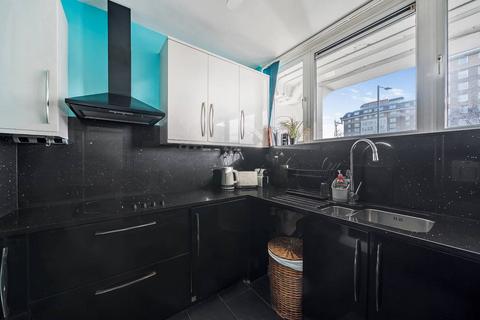 3 bedroom flat to rent, Alexandra Road, St John's Wood, London, NW8