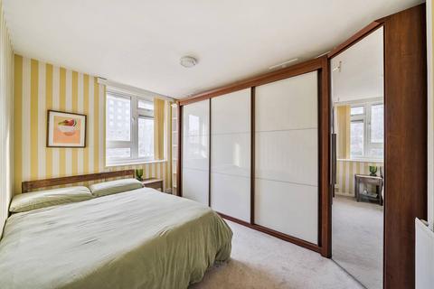 3 bedroom flat to rent, Alexandra Road, St John's Wood, London, NW8