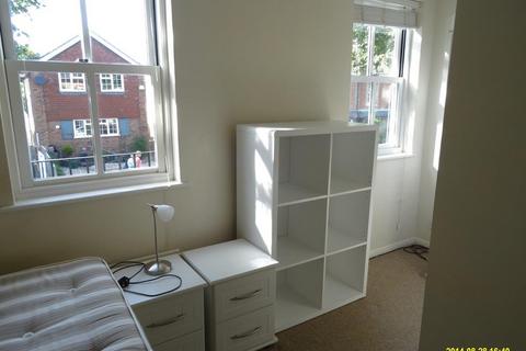 Roper Road (STUDENT ACCOMMODATION 2026-27)