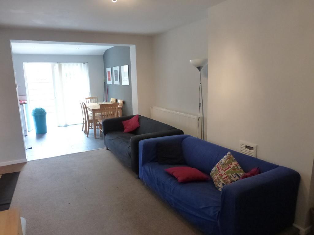 Living Room & Kitchen