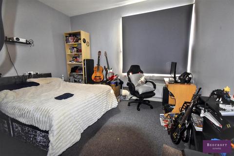 2 bedroom flat for sale, High Street, Thurnscoe, Rotherham