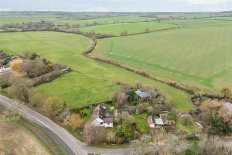 5 bedroom detached house for sale, Bedford Road, Stagsden