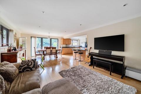 5 bedroom detached house for sale, Windlesham,  Surrey,  GU20