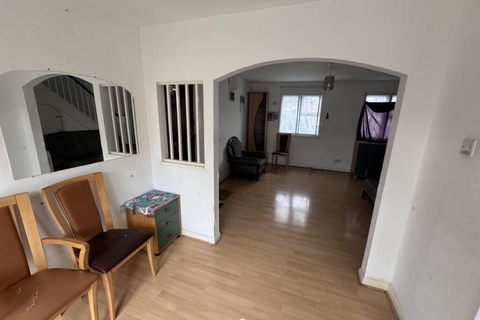 3 bedroom end of terrace house to rent, Heathlands Way, Hounslow TW4