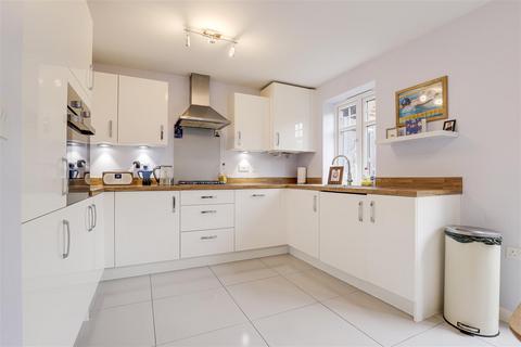 3 bedroom semi-detached house for sale, Ironwood Close, Edwalton NG12