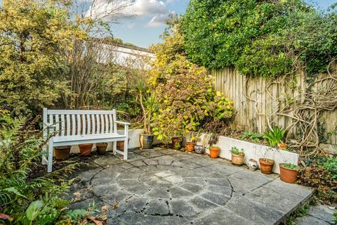 3 bedroom detached house for sale, Gratton Drive, Chillington