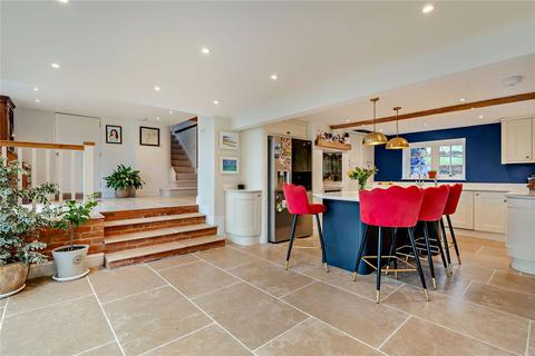 5 bedroom detached house for sale, Crookham Common, Thatcham, Berkshire, RG19