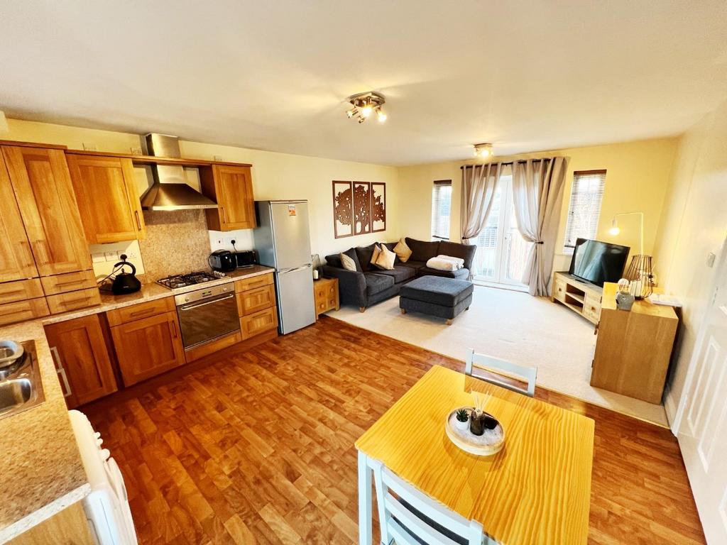 Kitchen / Lounge